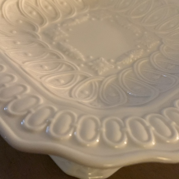 Two’s Company Pedestal Tray - Serving Plate - Picture 2 of 8